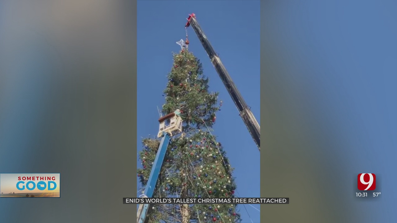 Enid Repairs Its World's Tallest Christmas Tree