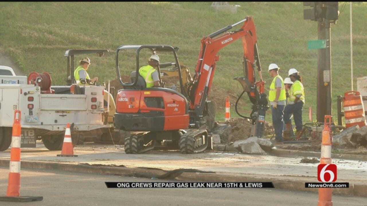 Lewis Reopened After Crew Cuts Natural Gas Line Near The BA Expressway