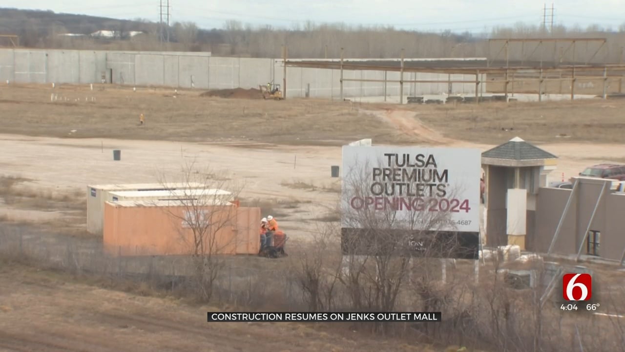 Construction Resumes On Jenks Outlet Mall