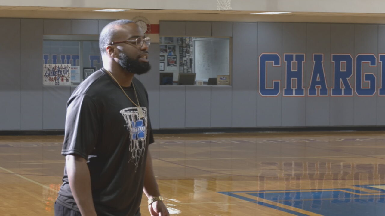  Memorial High School Coach Fights Through Personal Tragedy With Basketball