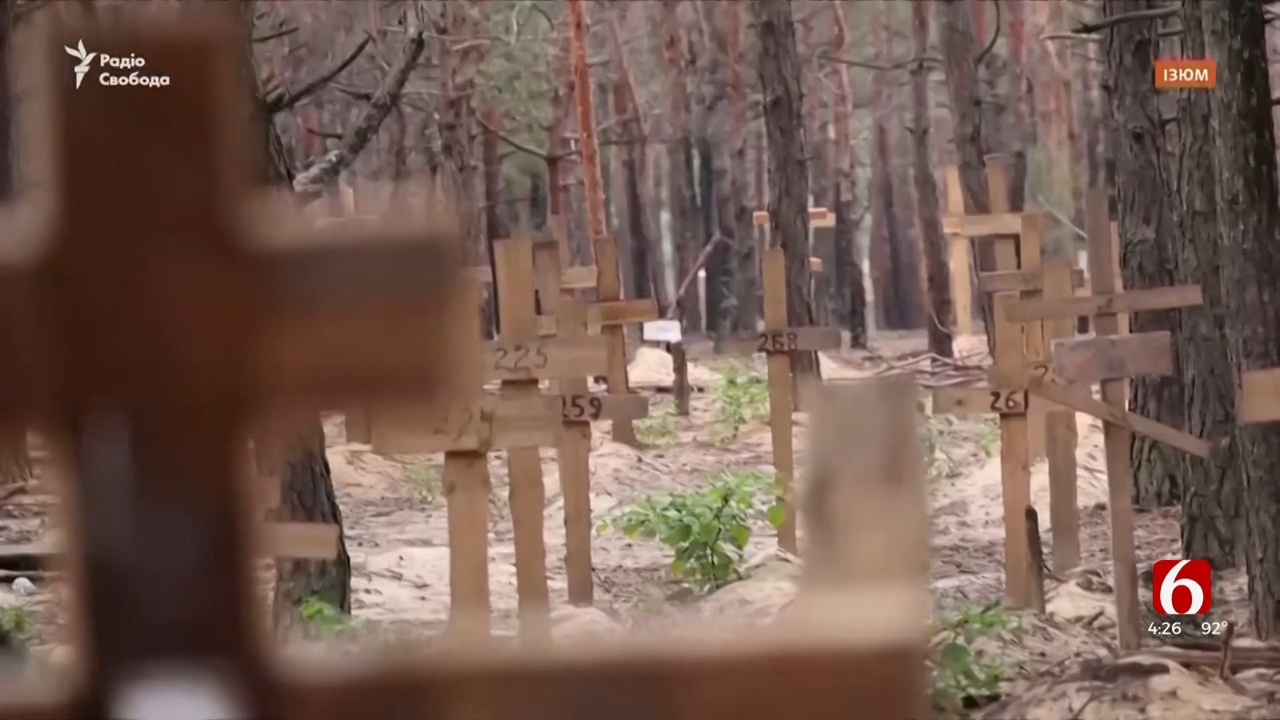 Face The Nation: Sending Migrants To Sanctuary Cities & Mass Grave Discovered In Ukraine