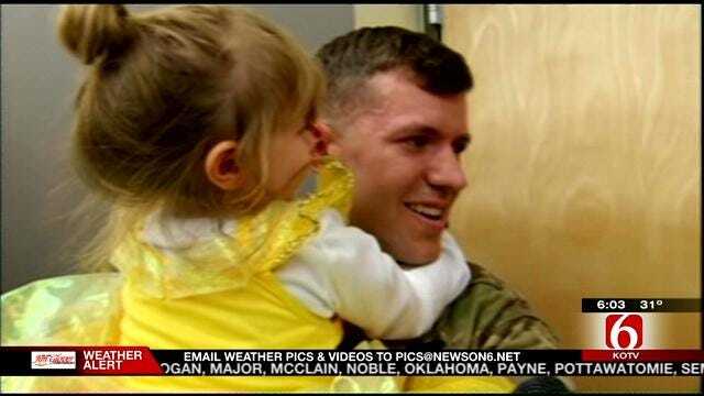 Oklahoma Army National Guard Members Home For Christmas