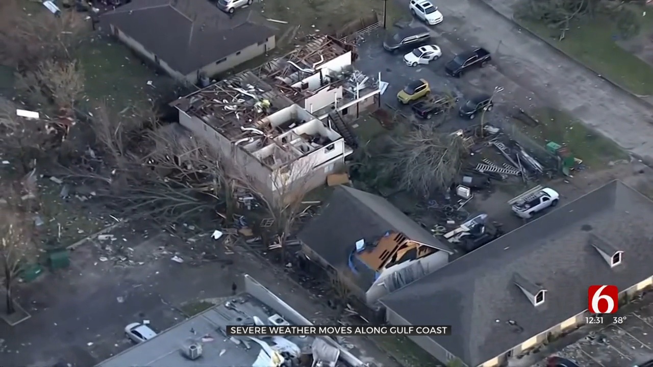 Severe Weather Moves Along Gulf Coast, Bringing Tornadoes