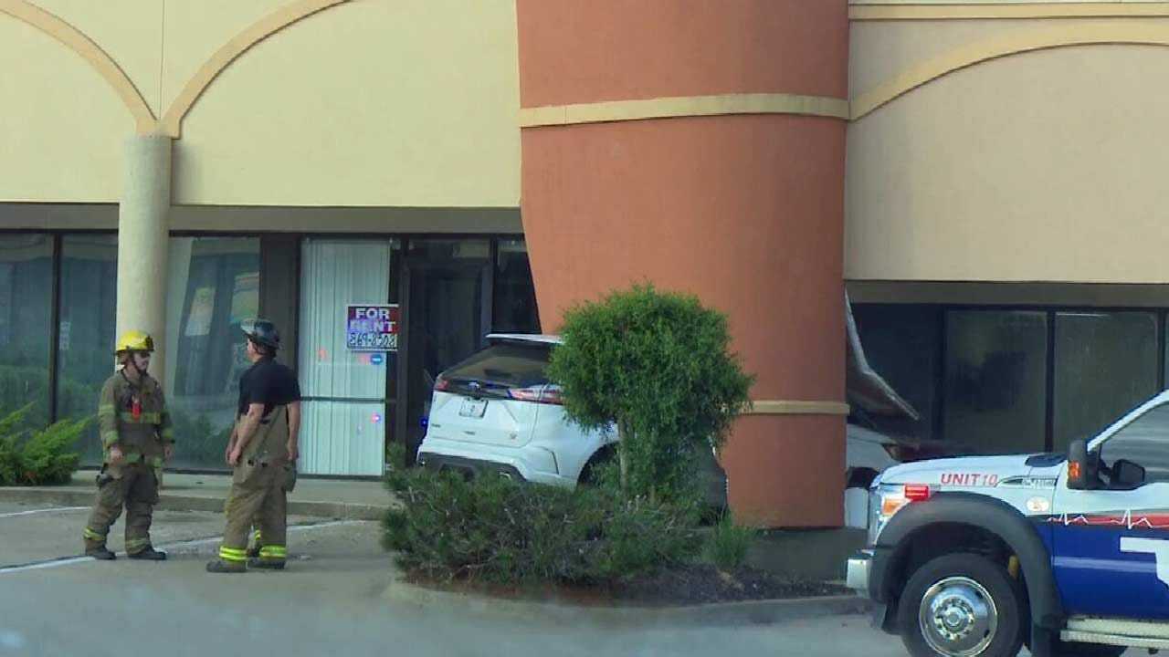 WATCH: SUV Crashes Into Muskogee Building