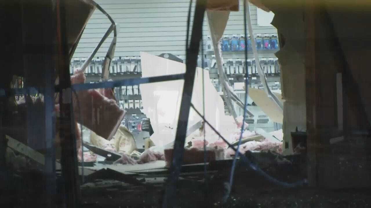 WEB EXTRA: Video From Scene Of Tulsa Action Arms Burglary