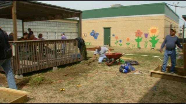 Tulsa Elementary School Garden To Grow Young Artists