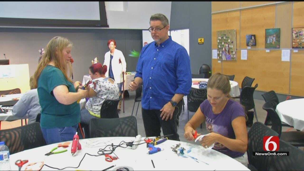 Sesame Street Puppet Designer Gives Tips At TCC Workshop