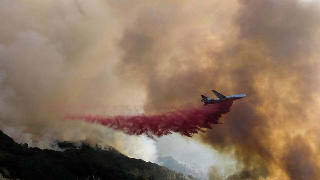 Shifting Winds Challenge Crews Fighting California Fire