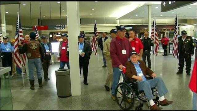 Oklahoma War Veterans Take Honor Flight To Washington DC