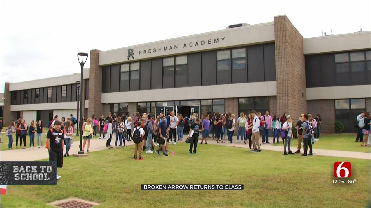 Back-To-School: Broken Arrow Students Return To Class 