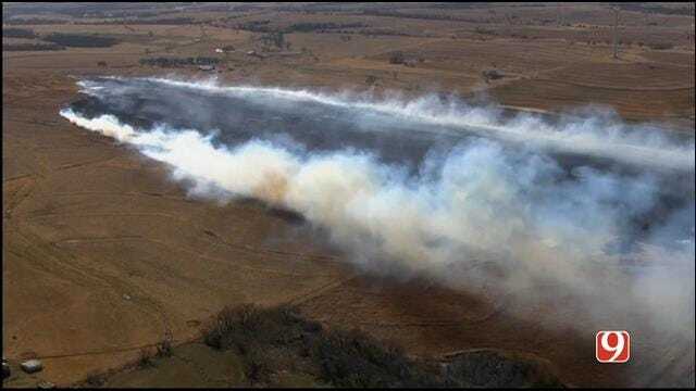 WEB EXTRA: SkyNews 9 Flies Over Grass Fire Near Minco
