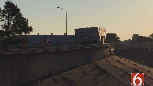 Video From Tony Russell Of Oversize Load Stuck On IDL Exit Ramp