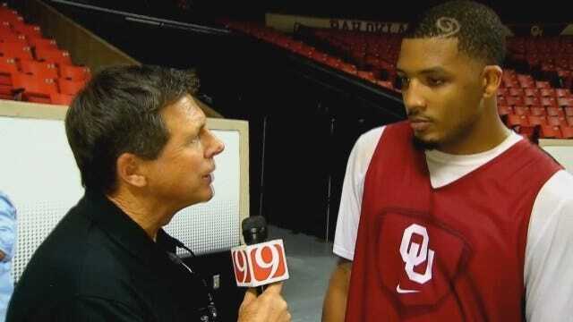 OU Basketball: TaShawn Thomas Practices As He Waits On NCAA Ruling