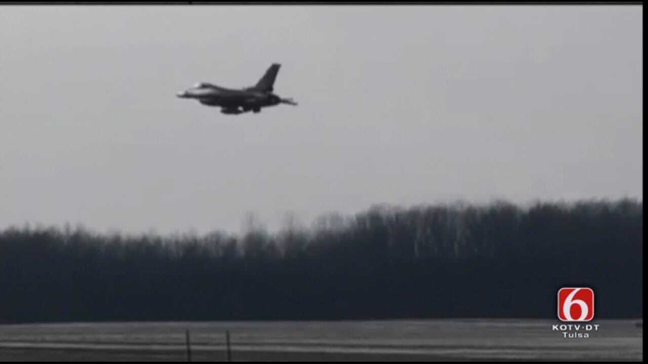 VIDEO: Tulsa F-16 Takes Off For Lambeau Field Flyover
