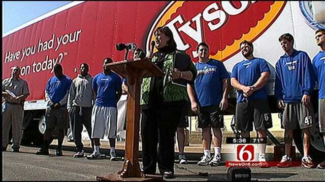 Tyson Donates Thousands Of Pounds Of Chicken To Oklahoma Food Banks