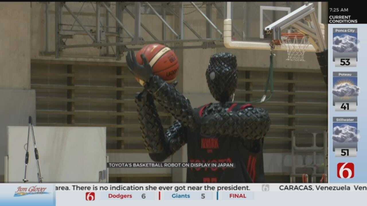 Basketball-Shooting Robot Sinks Several 3-Pointers