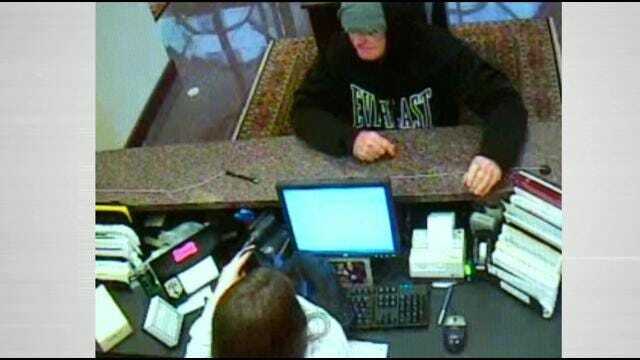 Tulsa Police Looking For Suspect In Downtown Bank Robbery