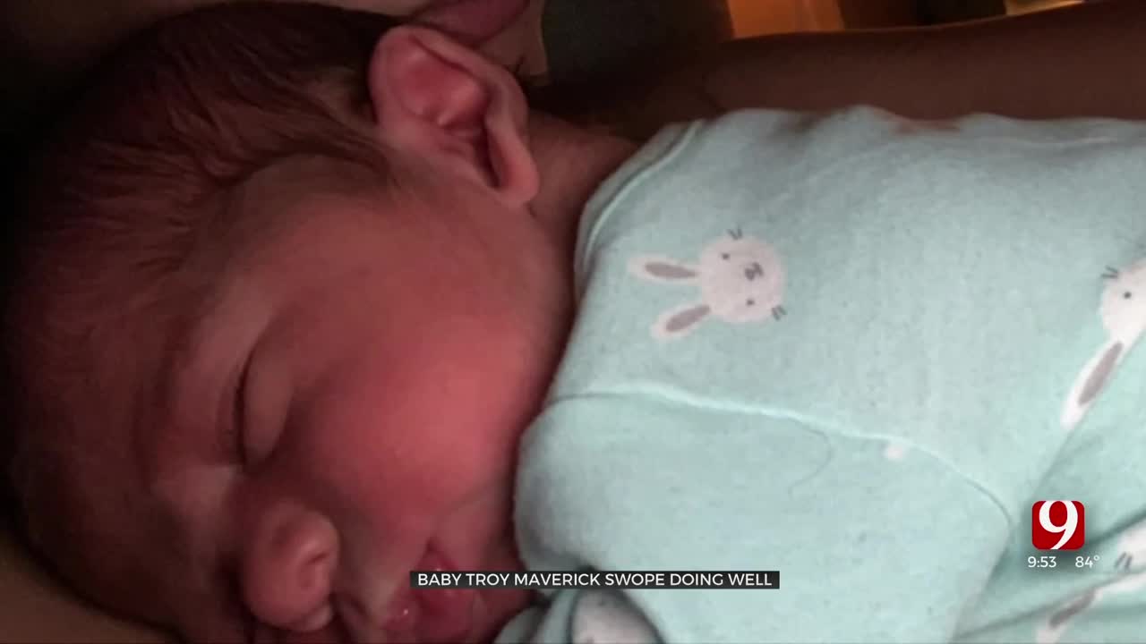 News 9 Meteorologist Lacey Swope's Baby Boy Takes Nap During News 9 This Morning