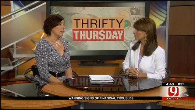 Thrifty Thursday: Warning Signs Of Financial Troubles