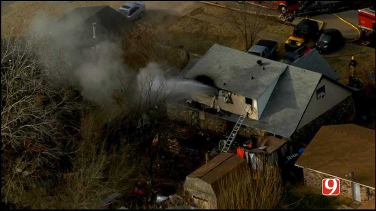 Bob Mills SkyNews 9 Flies Over Del City House Fire