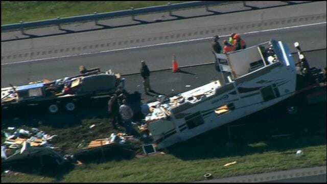WEB EXTRA: Bob Mills SkyNews9 HD Flies Over Accident On I-40