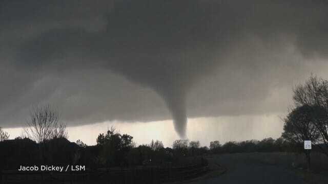 WEB EXTRA: Tornadoes Rip Through Green Country