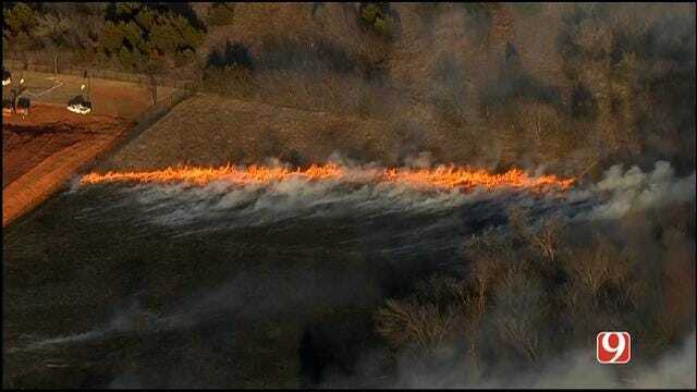 WEB EXTRA: SkyNews 9 Flies Over Grass Fire In NE OKC