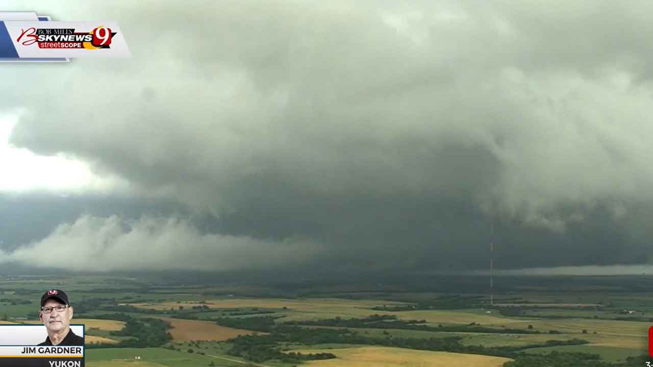 WATCH: Bob Mills SkyNews 9 Captures Shelf Cloud Tracking Severe Storms In Central Okla.