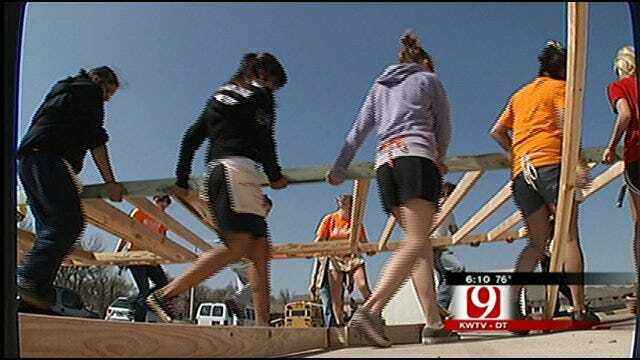 Students Give Up Spring Break to Help Others In OKC