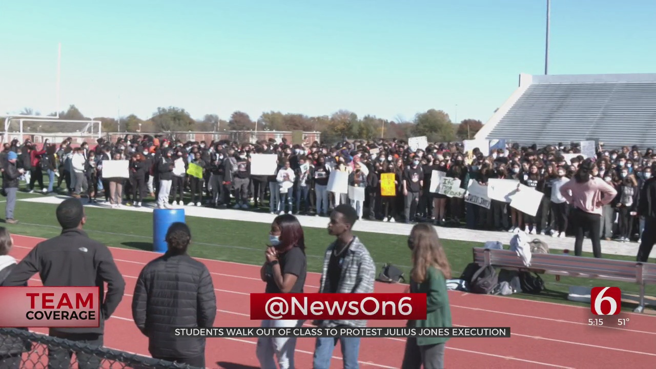 Students Walk Out Of Class To Protest Julius Jones Execution
