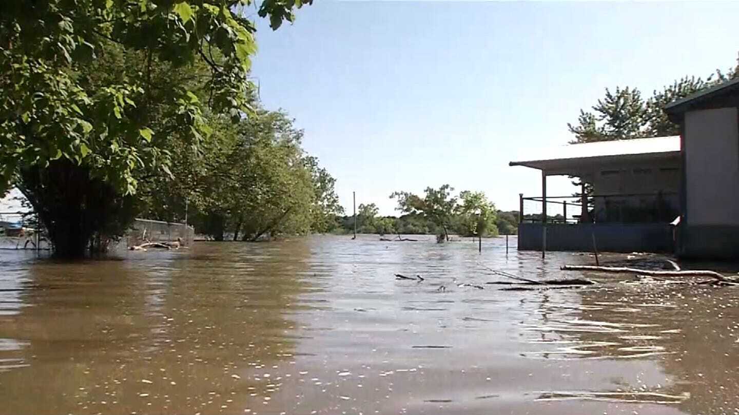 Oklahoma Lawyers Offering Free Legal Advice For Flood Victims