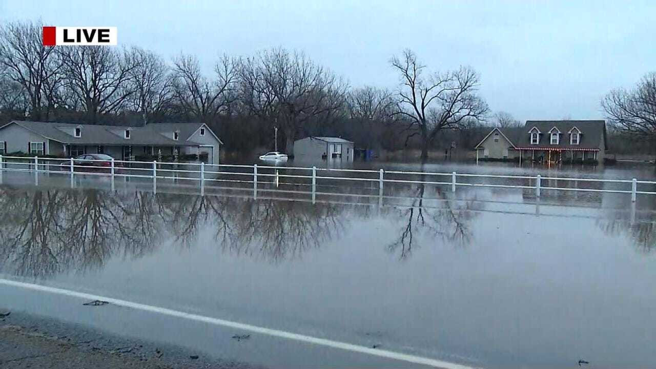Rising Waters Flood Muskogee Homes, Close Busy Highway