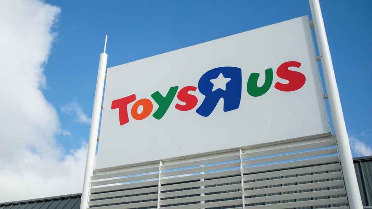 Toys R Us Launches New Website And Teams With Target