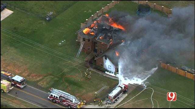WEB EXTRA: Bob Mills SkyNews 9 HD Flies Over House Fire In Edmond