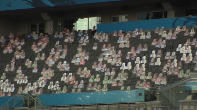 NFL Aims To Fill Super Bowl Seats With Cut Outs
