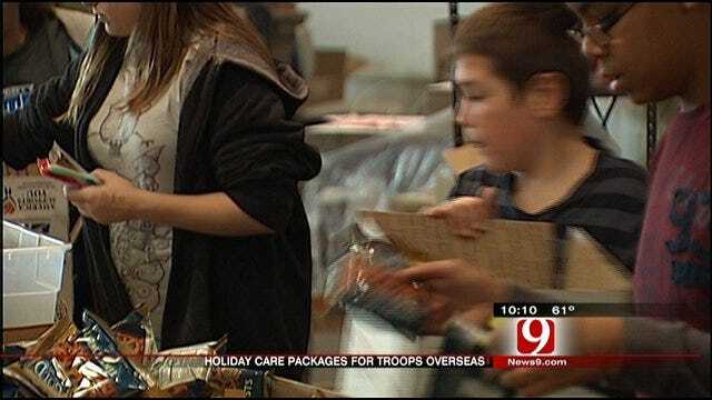 Help OKC Volunteers Send Christmas Gifts To Oklahoma Troops