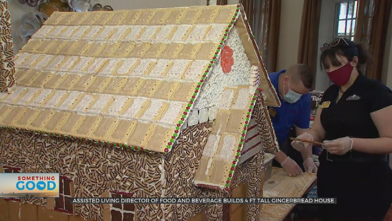 Tulsa Man Spreads Holiday Cheer To Assisted Living Residents 