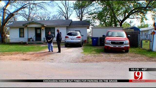 Chickasha Hands Out Fines For Parking On The Grass