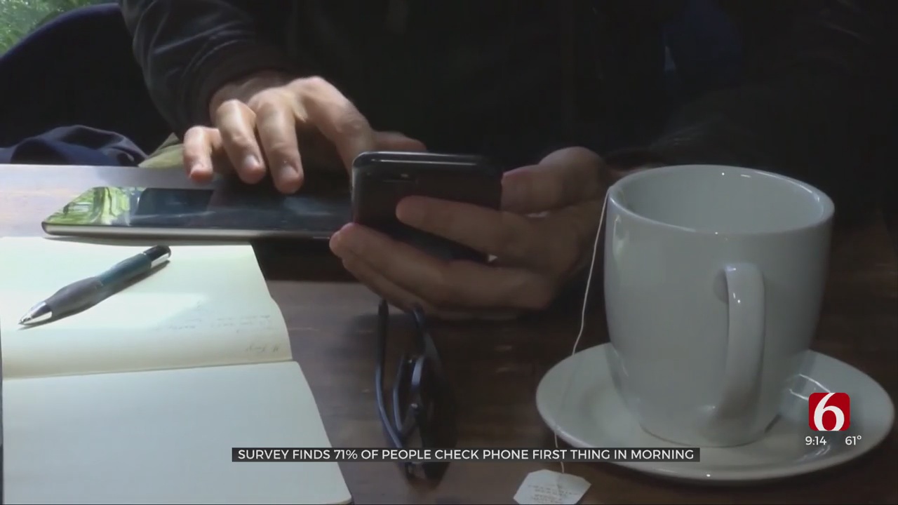 Study: 71% Of People Check Their Phone First Thing In The Morning