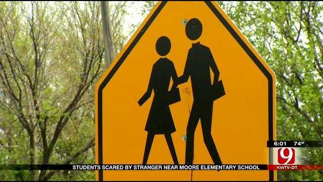 Students Scared By Stranger Near Moore Elementary School