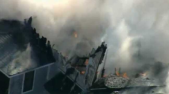 WEB EXTRA: SkyNews6 Flies Over Sapulpa House Fire