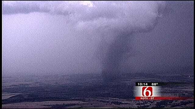 Oklahomans Describe Battle Against Weather Phobias
