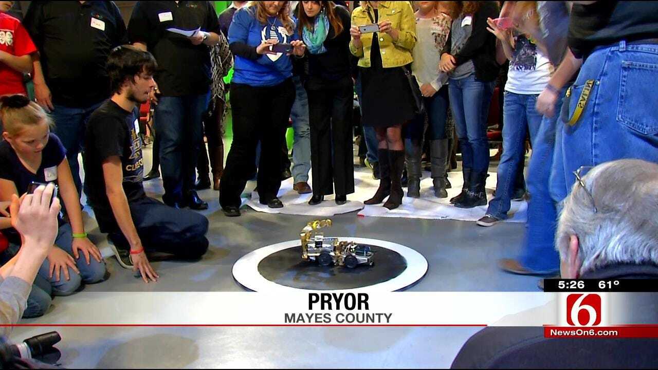 Mayes County Students Create Sumo Wrestling Robots