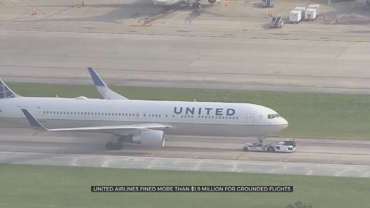 United Airlines Fined $1.9M For Long Ground Delays