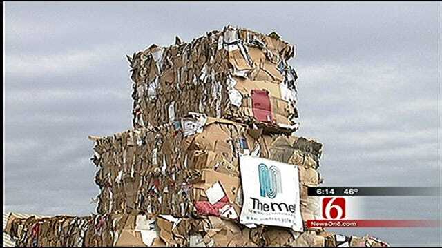 Tulsans Help Environment By 'Unboxing' Christmas Gifts