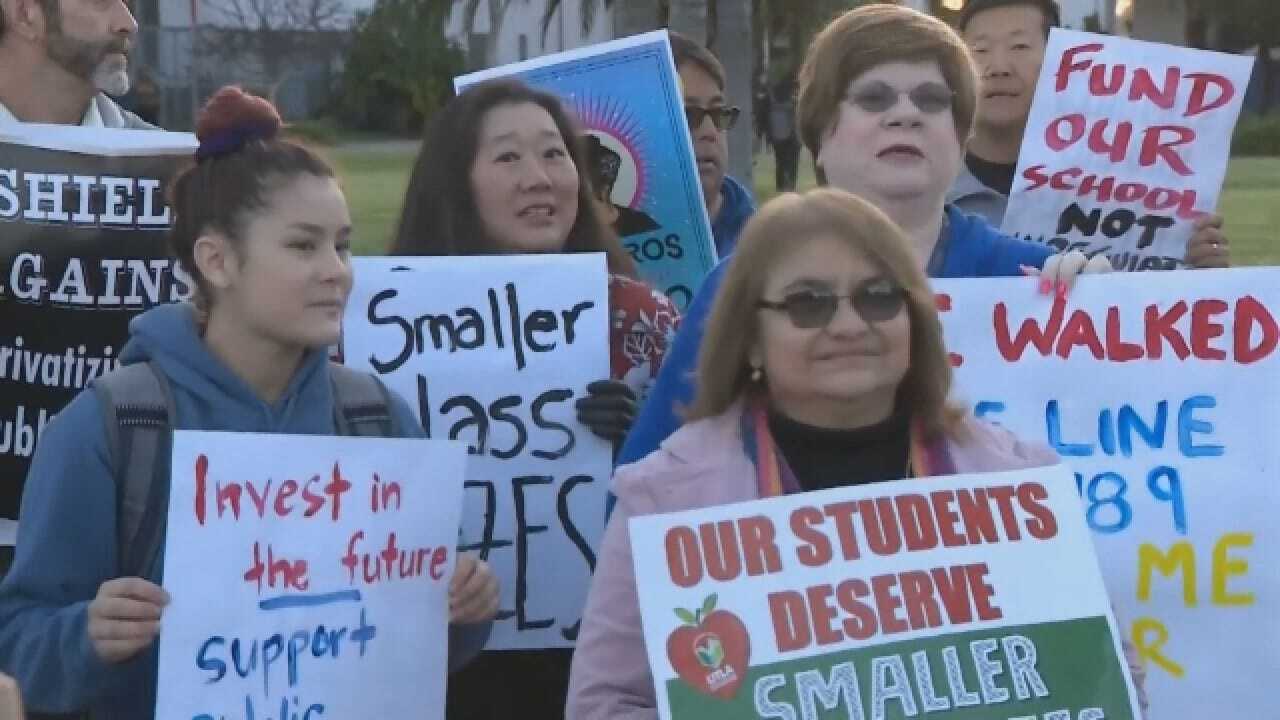 Judge: LA Teachers Can Go On Strike Monday