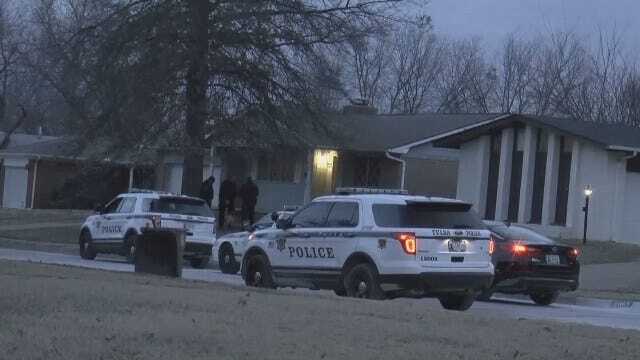 WEB EXTRA: Tulsa Police, K-9 Investigate Home Break-In