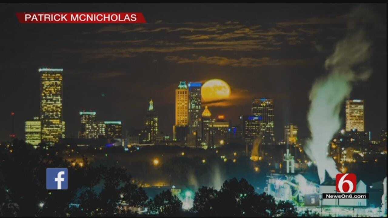 Time-Lapse Video Of Supermoon Over Tulsa