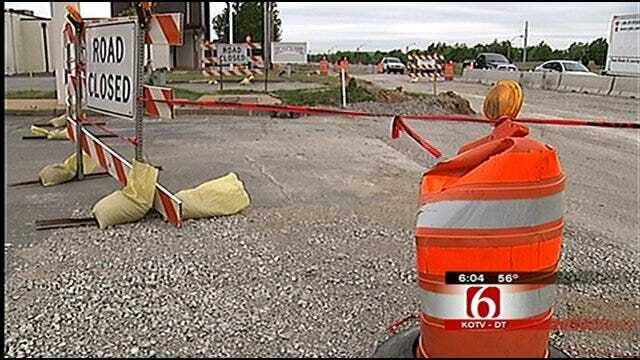 Drivers Bypassing Barriers To Get Around I-44 Construction