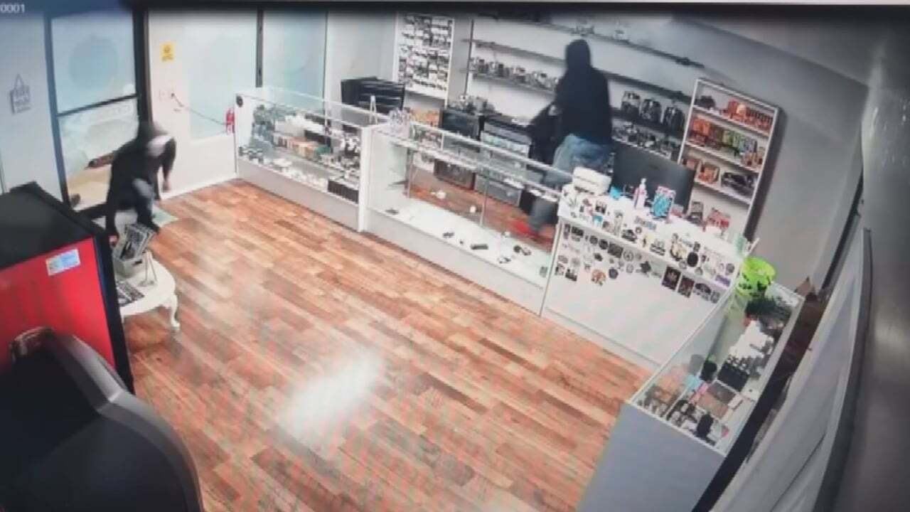 Caught On Camera: Burglary Suspects Break Into Purcell Vape Shop